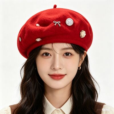 Red Wool Blend Beret with High Durability for All Seasons and Customized Size Casual Winter Beret Cap for Ladies (RWBBB) is een winterberet voor vrouwen.