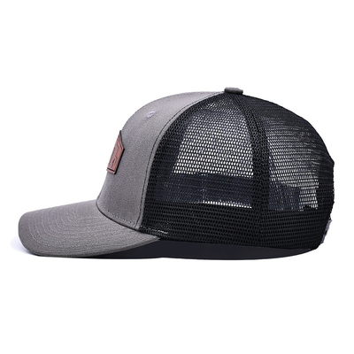 Aanpasbare katoenen truckerpet met leren patch op zweetband