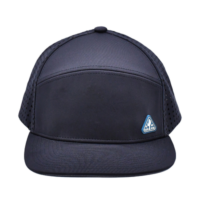 Zwart 6 Panel Trucker Snapback Hoed Structured Construction Custom Rubber Patch Logo Achter 4 Panel Laser Holes