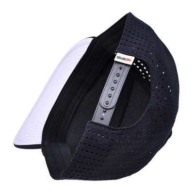 Zwart 6 Panel Trucker Snapback Hoed Structured Construction Custom Rubber Patch Logo Achter 4 Panel Laser Holes