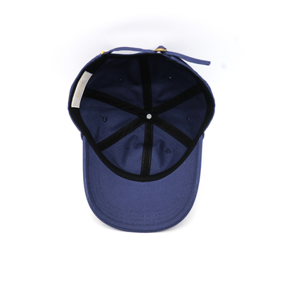 Gekrompen visor 6 panel honkbalpet met geborduurd logo overeenkomend hecht en versterkte naden