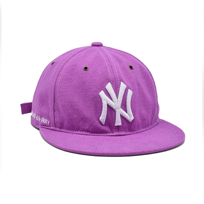 Roze platte rand snapback hoed met zelf stof sluiting en 3D borduren logo