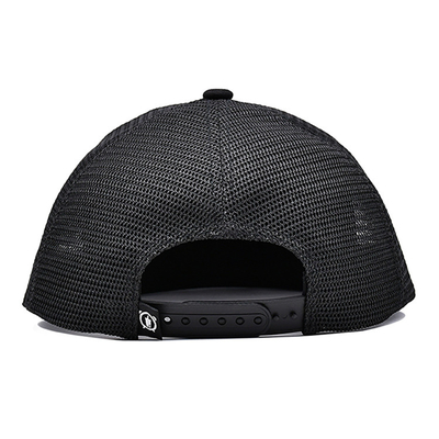 Unisex trucker cap met geborduurd logo en geweven label