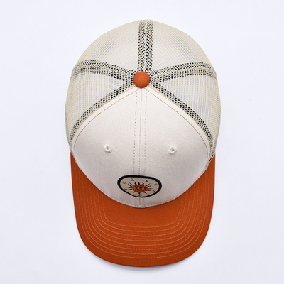 Op maat gemaakte hoge kwaliteit twee-tone 6-paneel trucker cap met een beetje gebogen rand