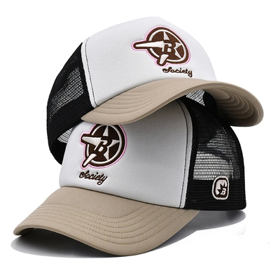 Op maat gemaakte hoge kwaliteit twee-tone 6-paneel trucker cap met een beetje gebogen rand