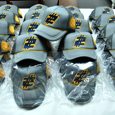 Op maat geborduurde schuim trucker cap hoge kwaliteit 5 panel meah hoeden