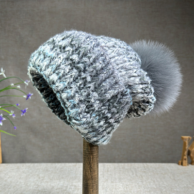 Vrouwen Nieuwe wol konijn bont bont pompom hoed olieverf stijl Outdoor Warm Skullies Beanie Winter cap