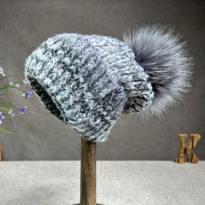 Vrouwen Nieuwe wol konijn bont bont pompom hoed olieverf stijl Outdoor Warm Skullies Beanie Winter cap