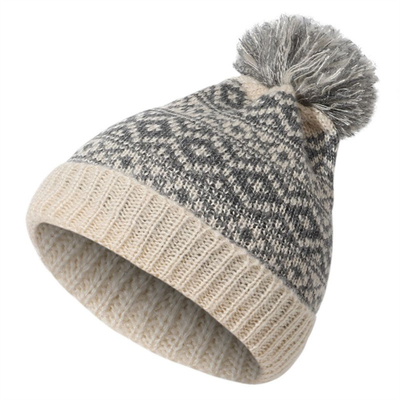 Vrouwelijke wintermerken bont pompons pet meisjes gebreide bonnetten pet dikke vrouwen skullies bonnetten