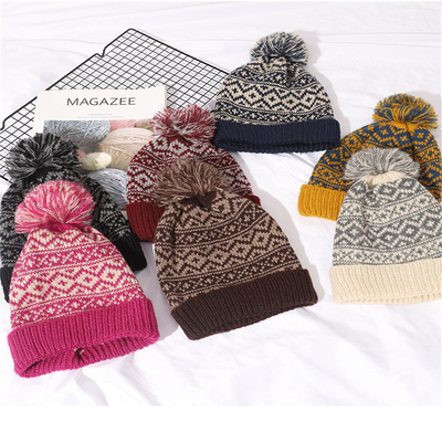 Vrouwelijke wintermerken bont pompons pet meisjes gebreide bonnetten pet dikke vrouwen skullies bonnetten