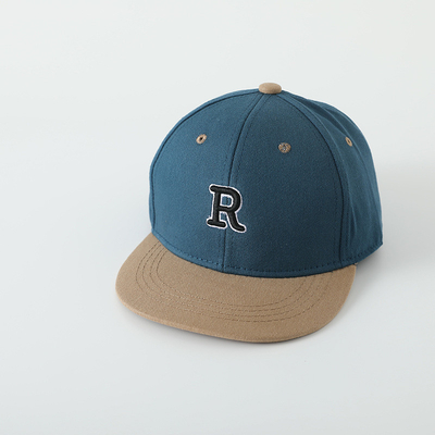 Hoogwaardige kinderen katoen platte rand sport hoed borduur brief kind outdoor snapback cap