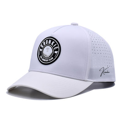 OEM Custom 5 Panel Rubber Pvc Logo Lasergesneden Gat Geperforeerde Sport Performance Dad Hat, Witte Waterdichte UV-bestendige Baseball Cap