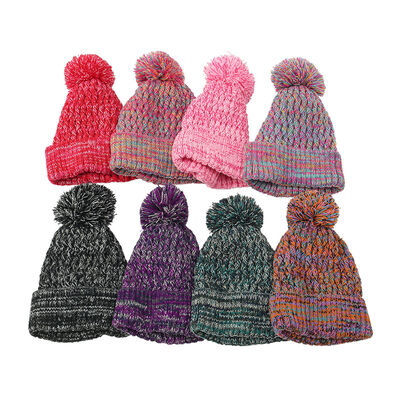 Unisex mutsen met een volwassen hoofdomtrek, comfortabele en duurzame stof, geschikt voor een fabrikant van op maat gemaakte mutsen.