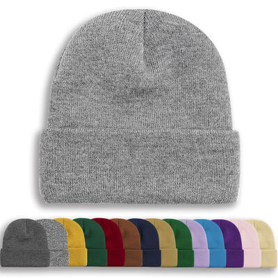 OEM-ODM-ontwerp zwarte witte petten op maat schedelpet gebreide pet winterpet